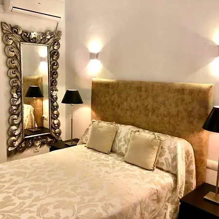 Bajondillo, Cozy Apartment One Step From The Beach Torremolinos